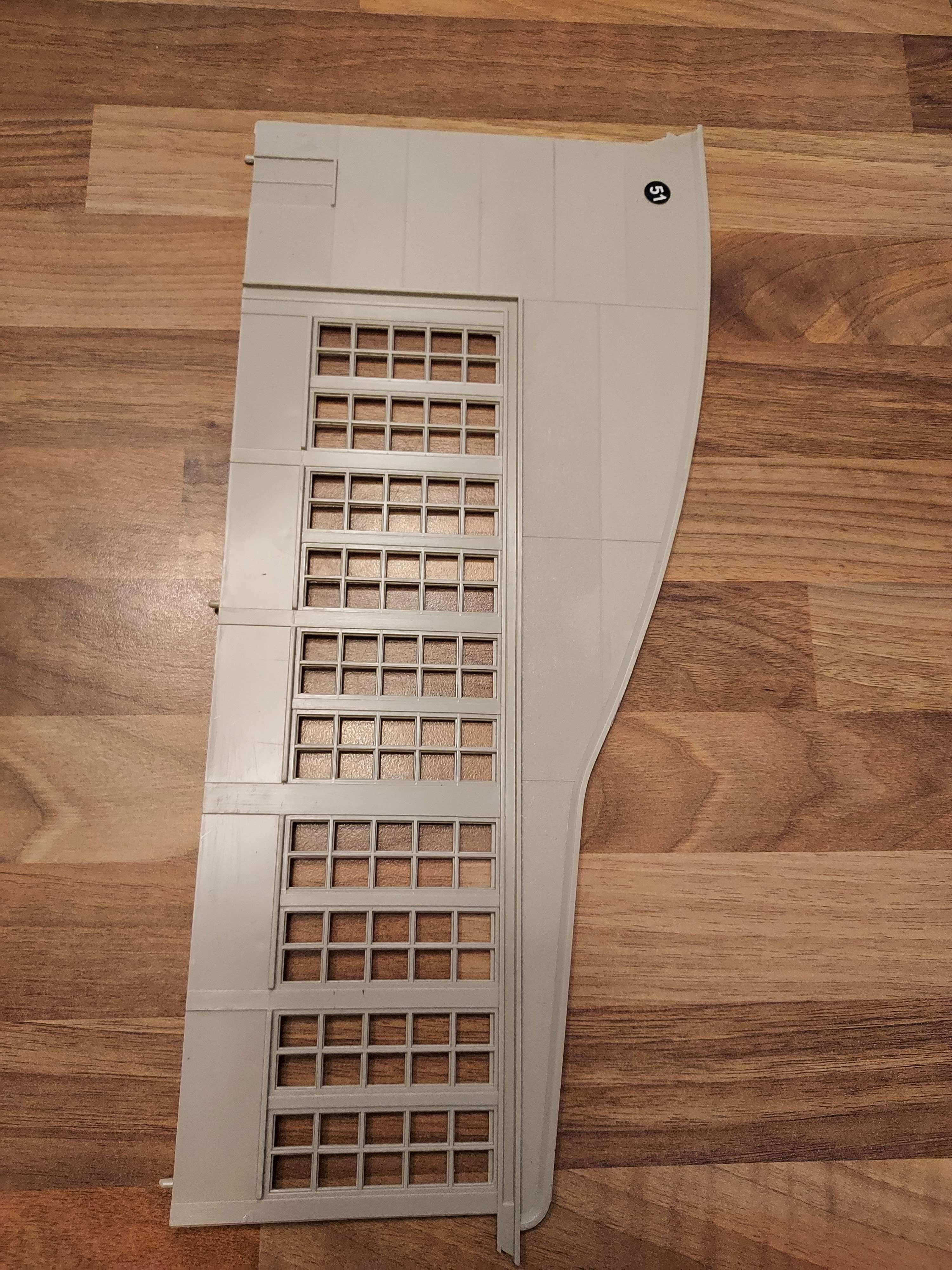 Jouef c&ocirc;t&eacute; lat&eacute;ral pour rotonde HO ref 51 