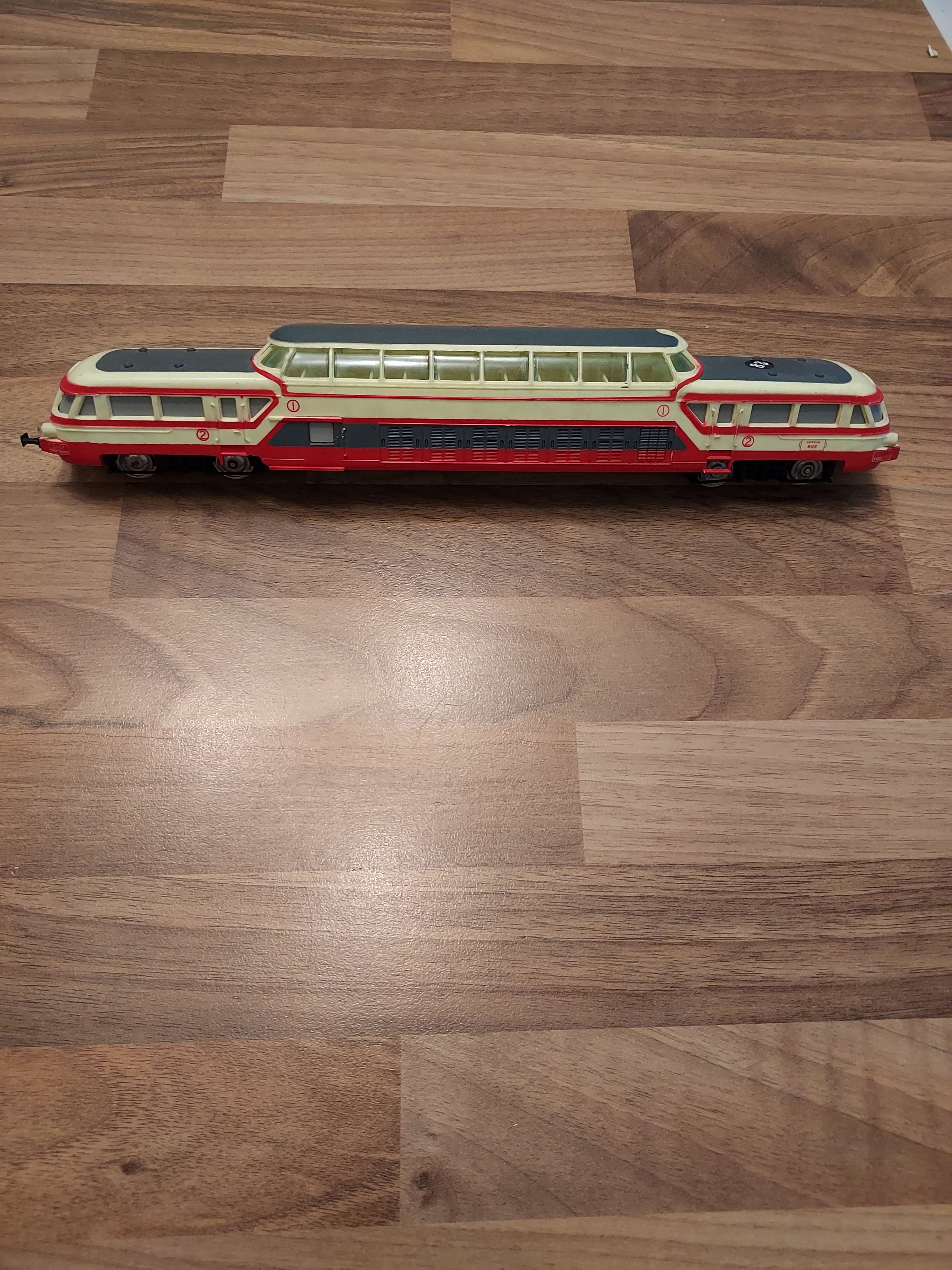Jouef autorail panoramique HO ref 83