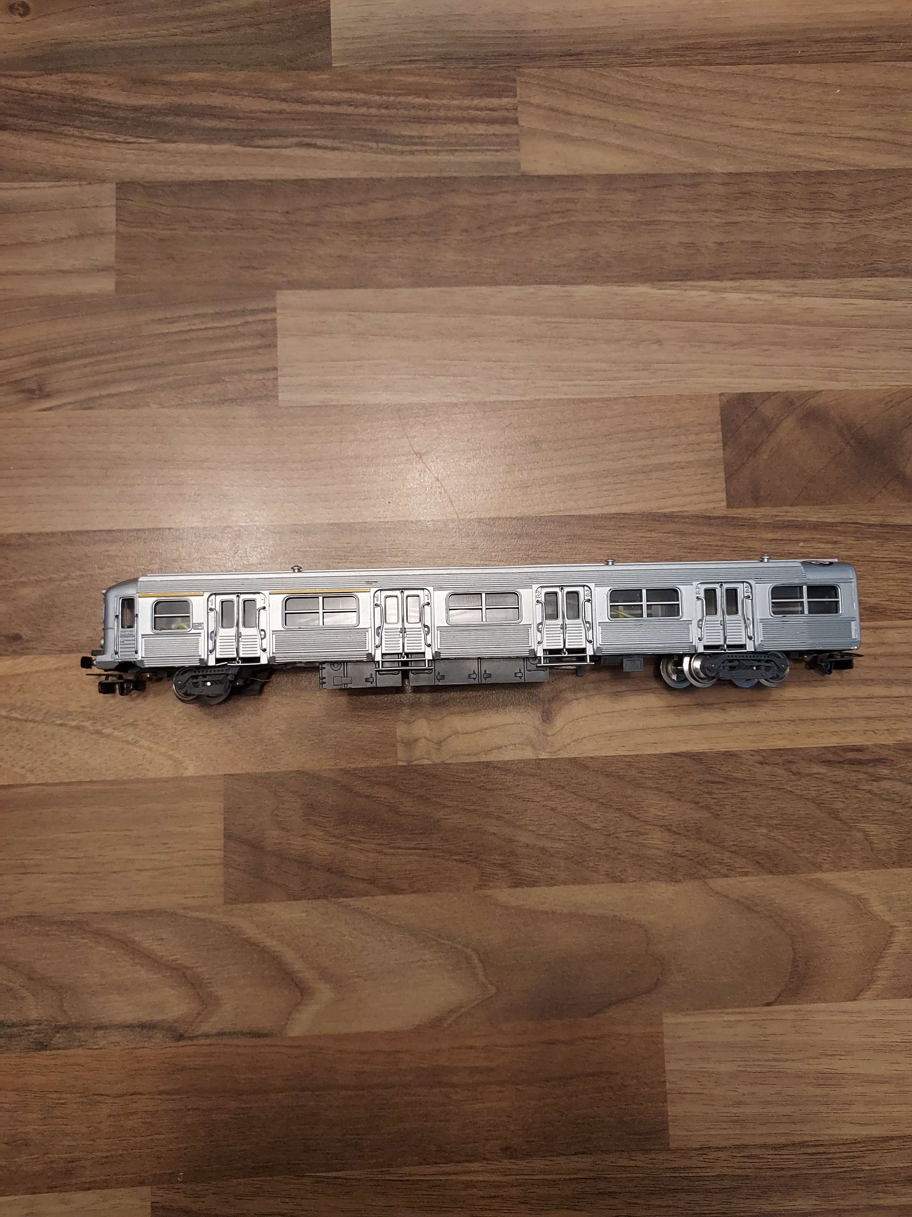 JOUEF HO 5499. REMORQUE D EXTR&Eacute;MIT&Eacute; ZS 15160 SNCF RAME BUDD ref 20