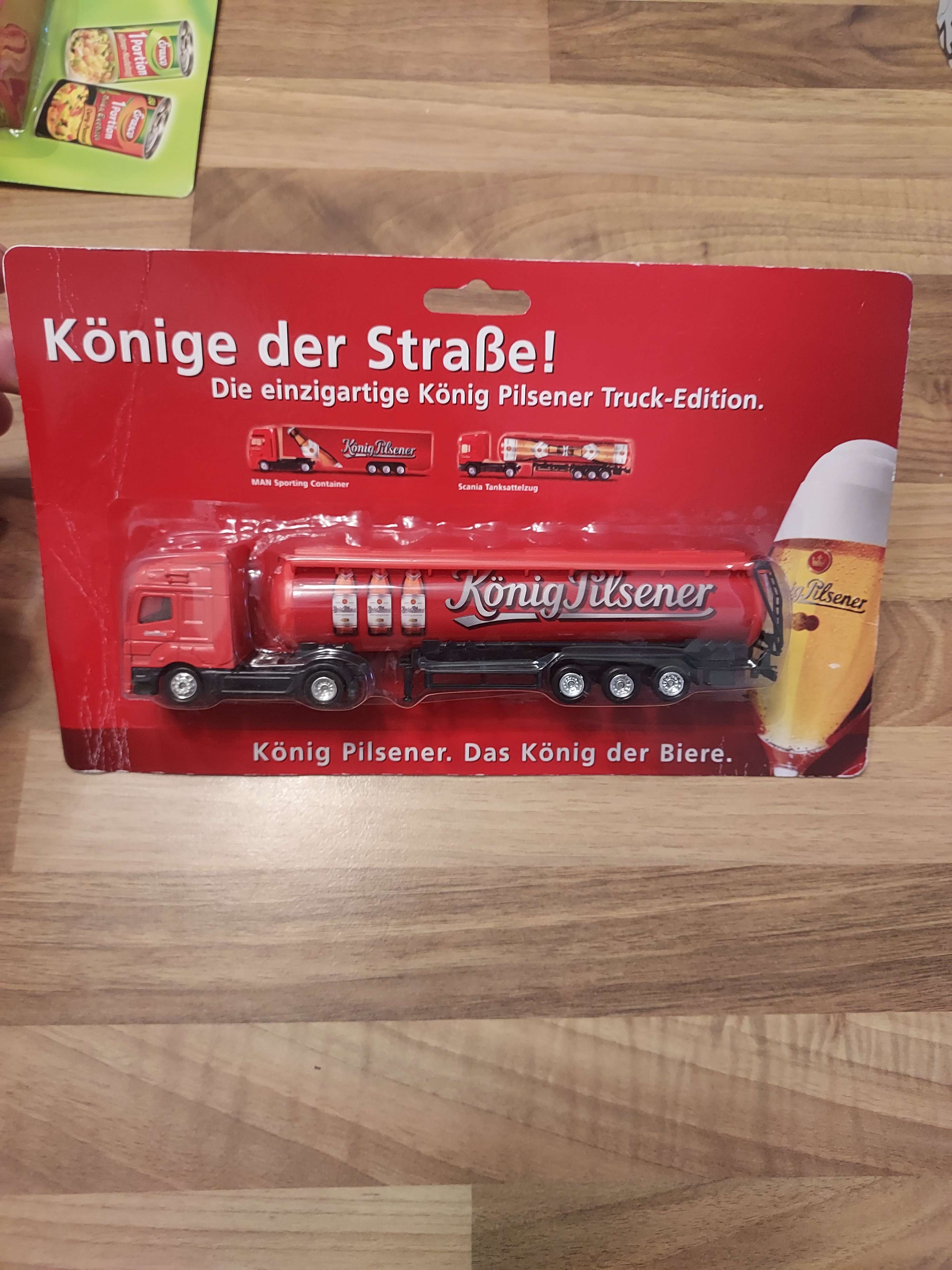 Camion avec remorque 1/87 