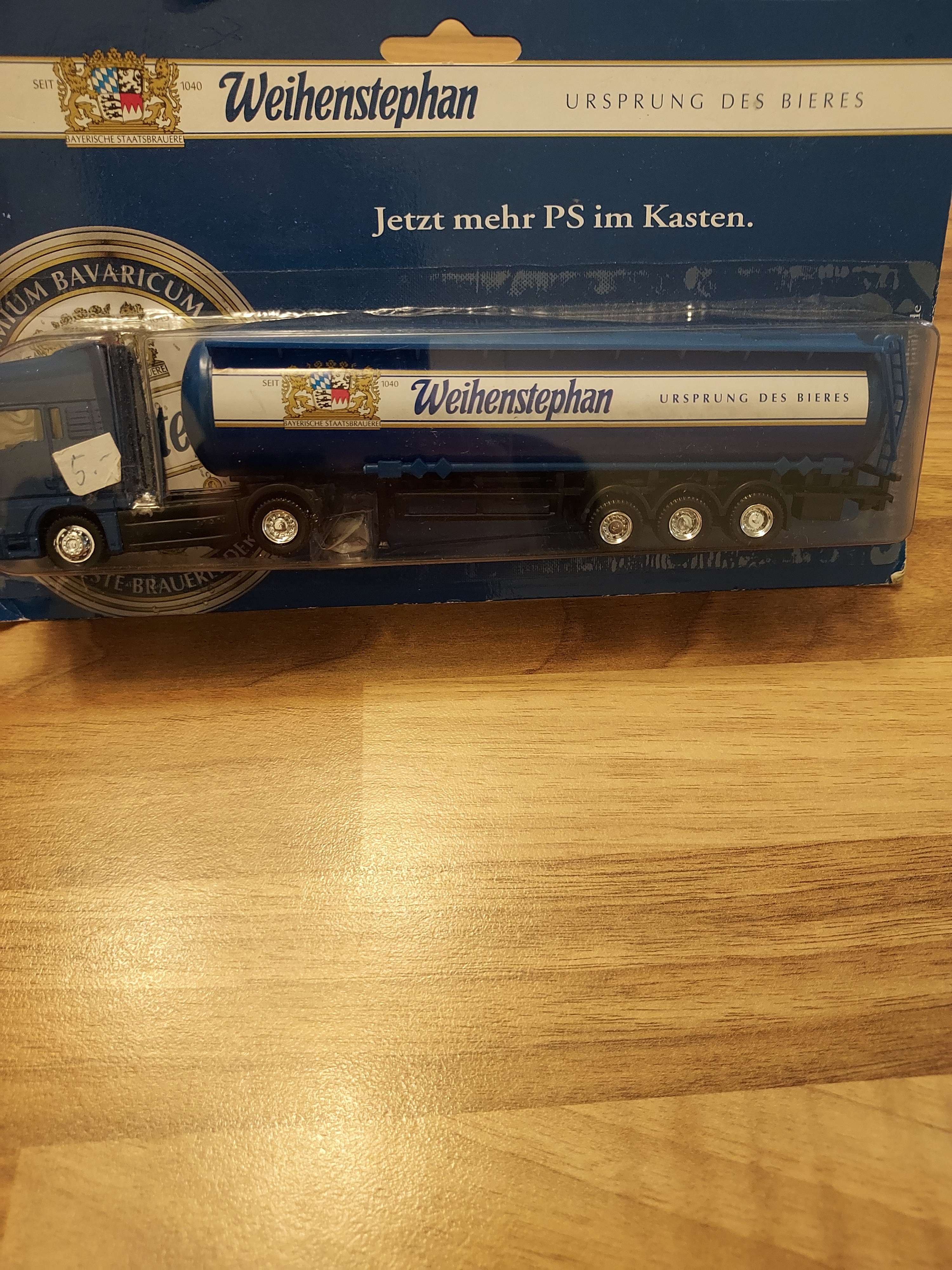 Camion avec remorque 1/87 