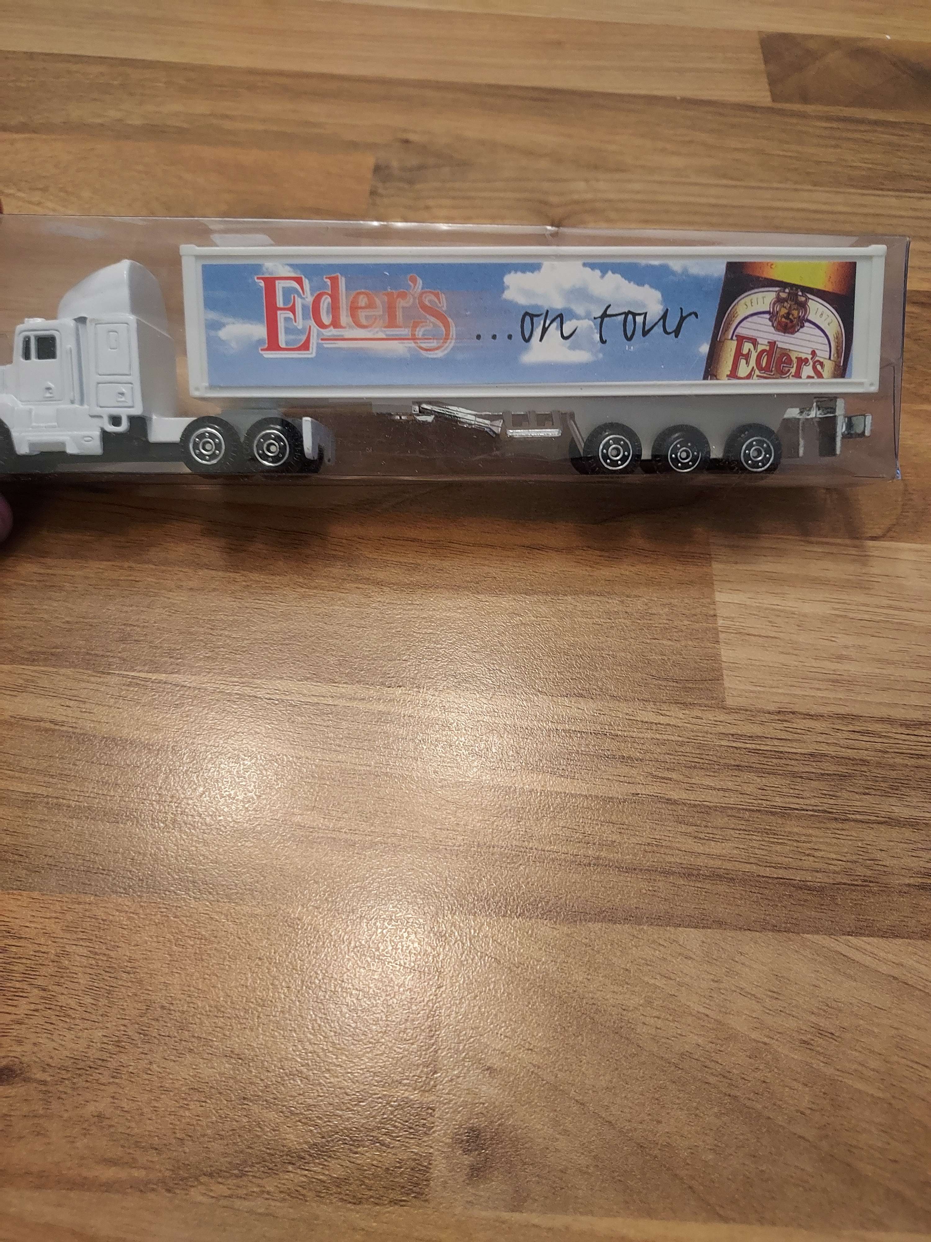 Camion avec remorque 1/87 