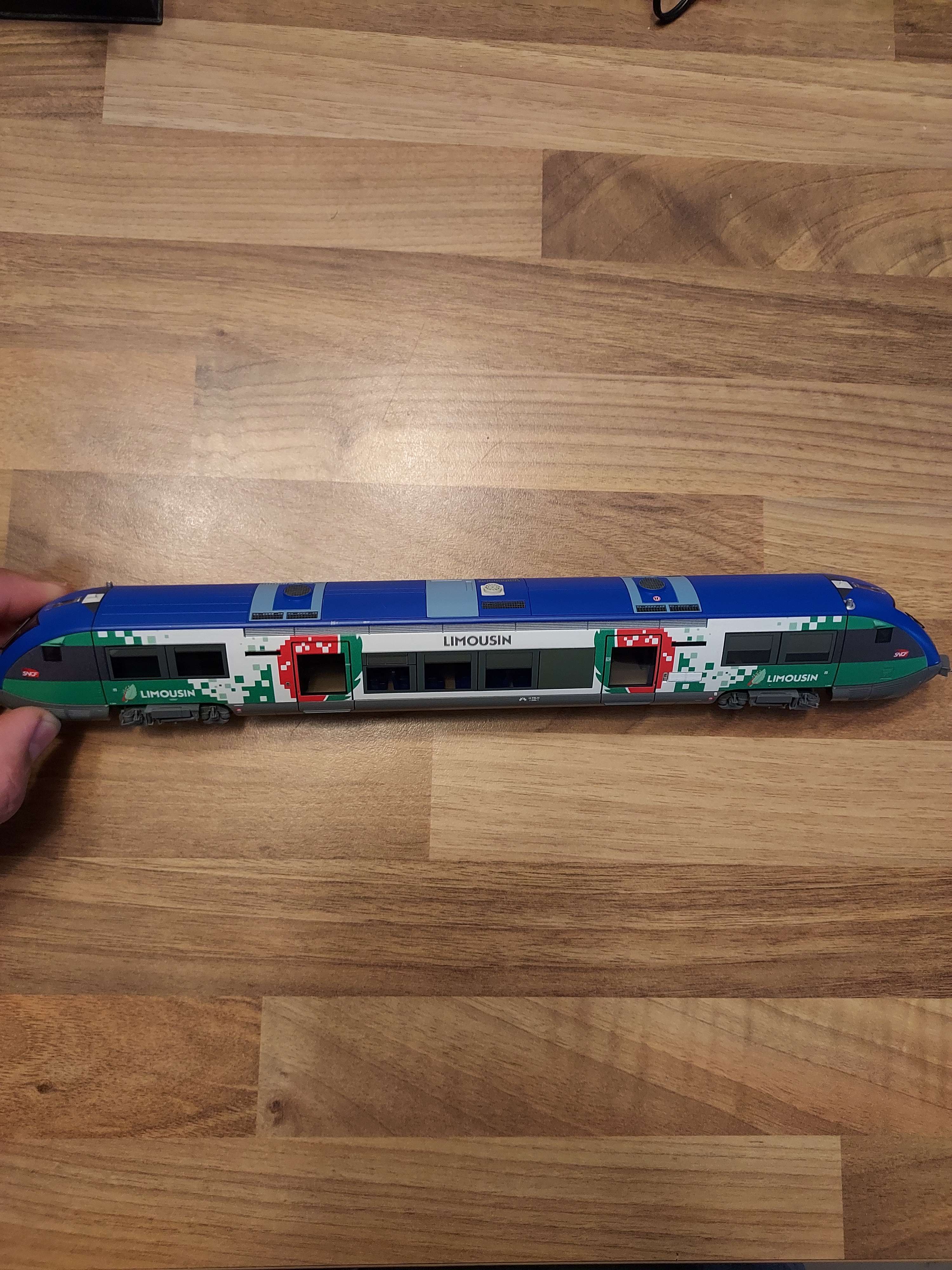 Autorail SNCF X 73500 Limousin - Jouef HJS2467
