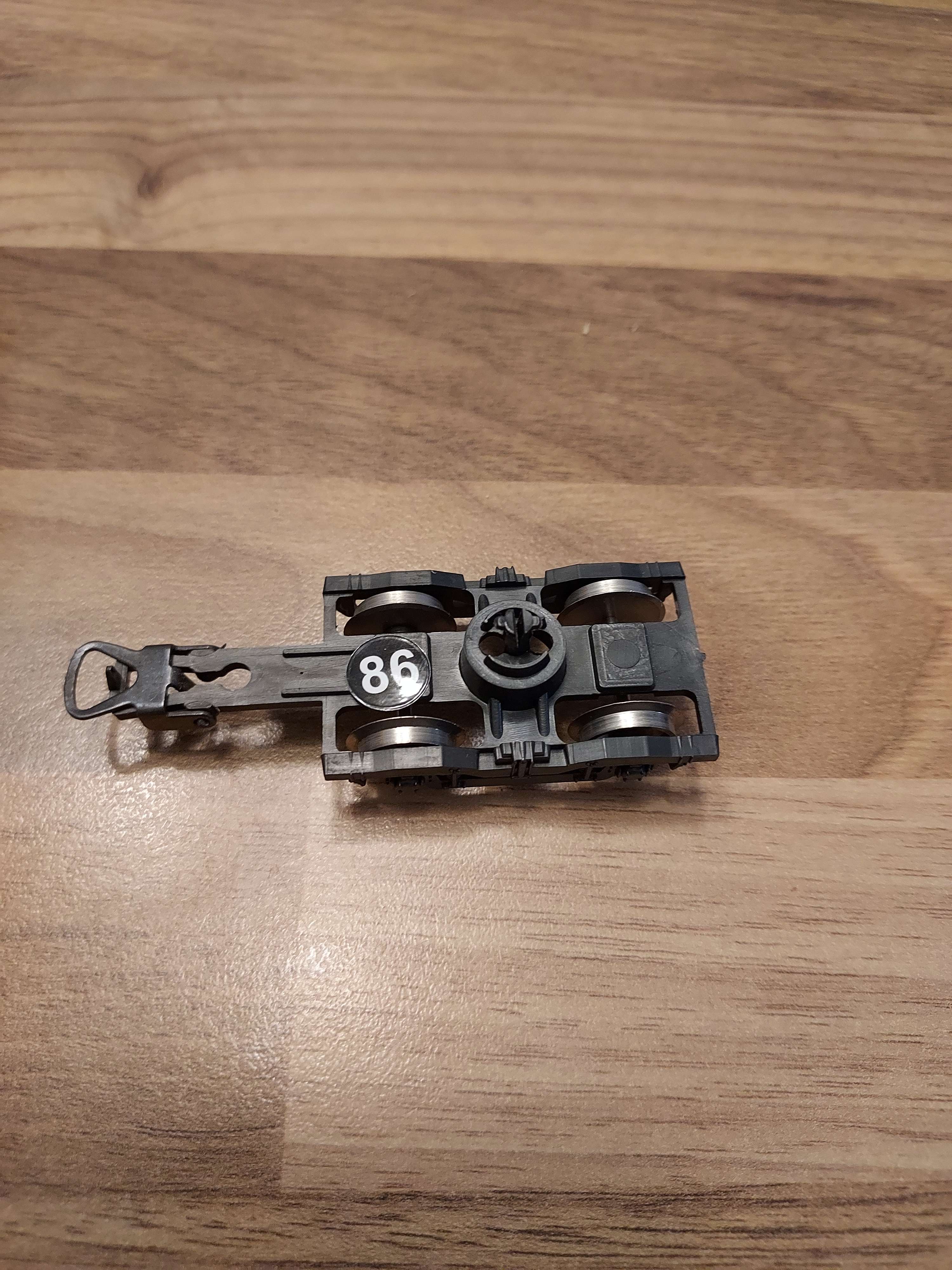 Lima Bogie avec essieux de voiture restaurant HO ref 86
