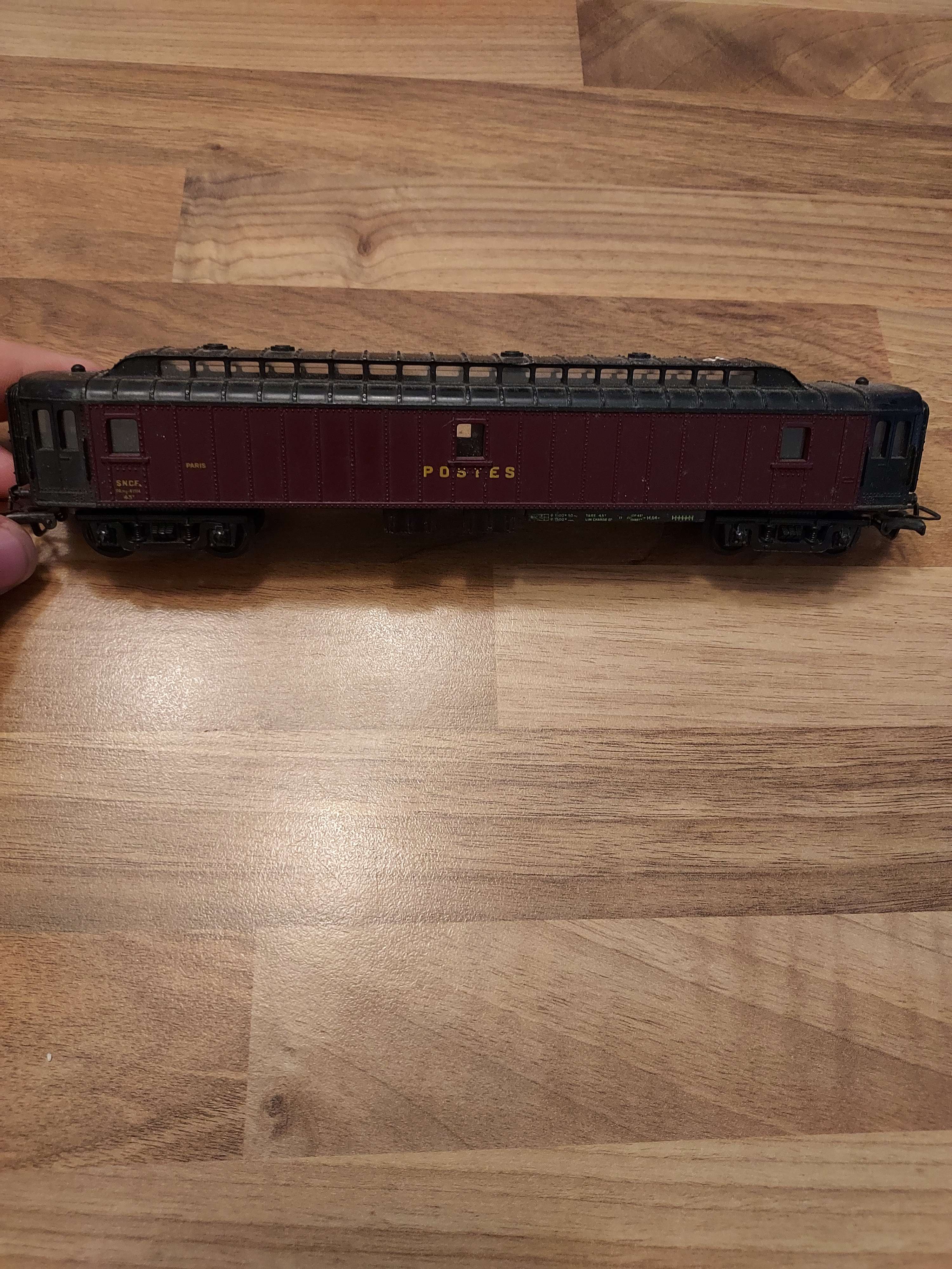 Jouef wagon de la poste Ho ref 49