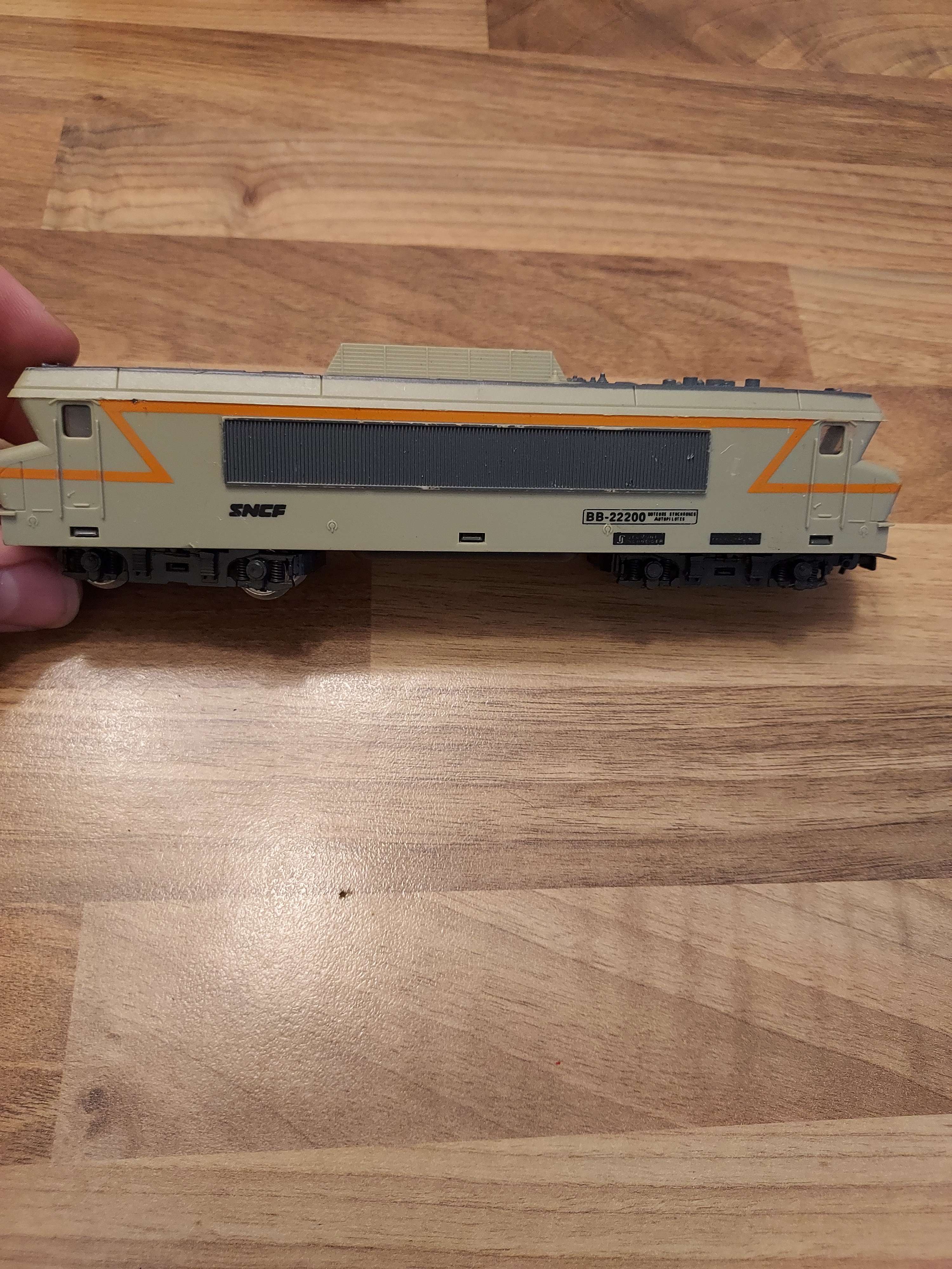 Locomotive fobbi BB 22200 HO ref 59