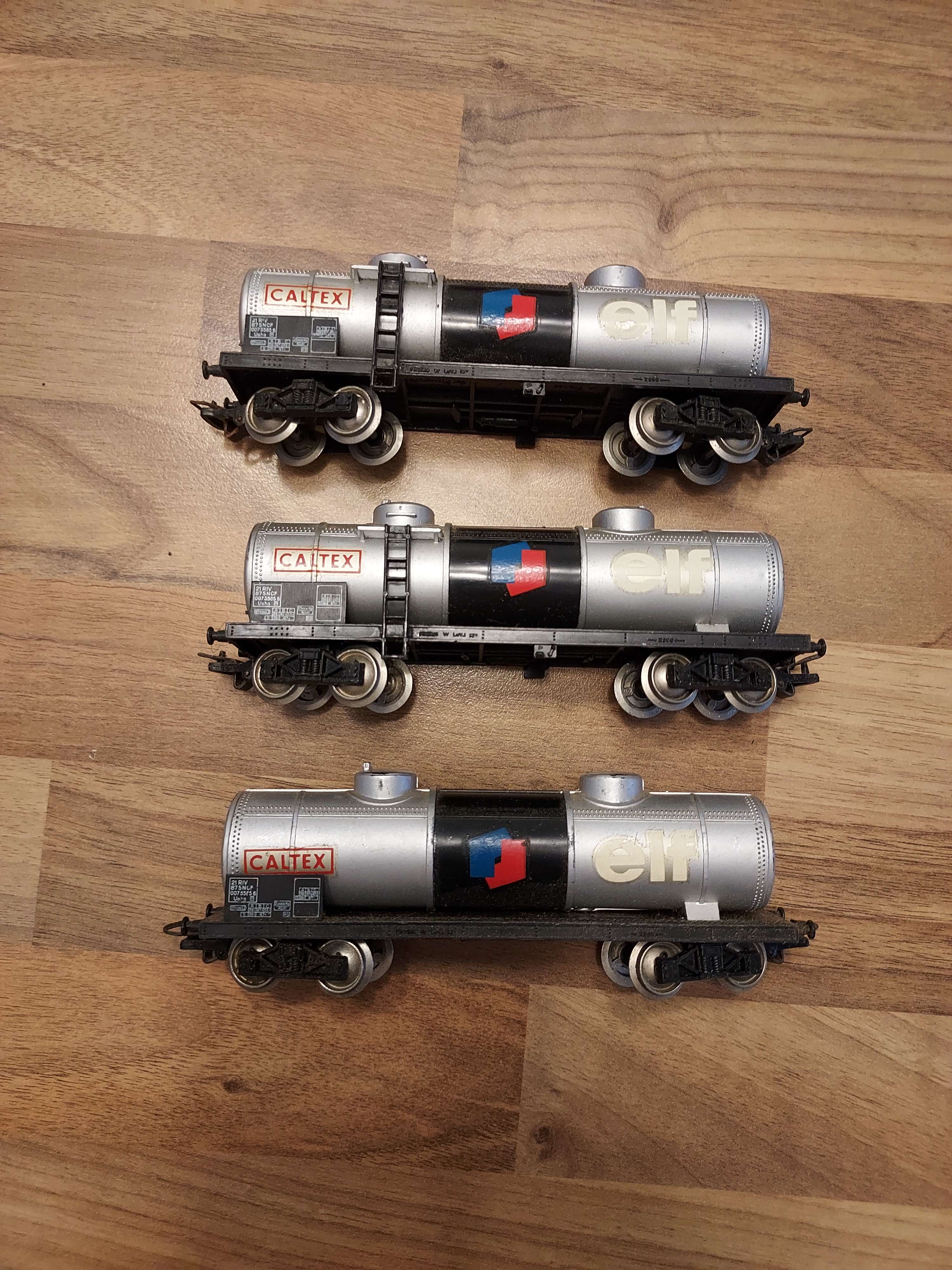 Jouef lot de 3 wagon elf &agrave; bogies ref 44 et 45 et 46 Ho