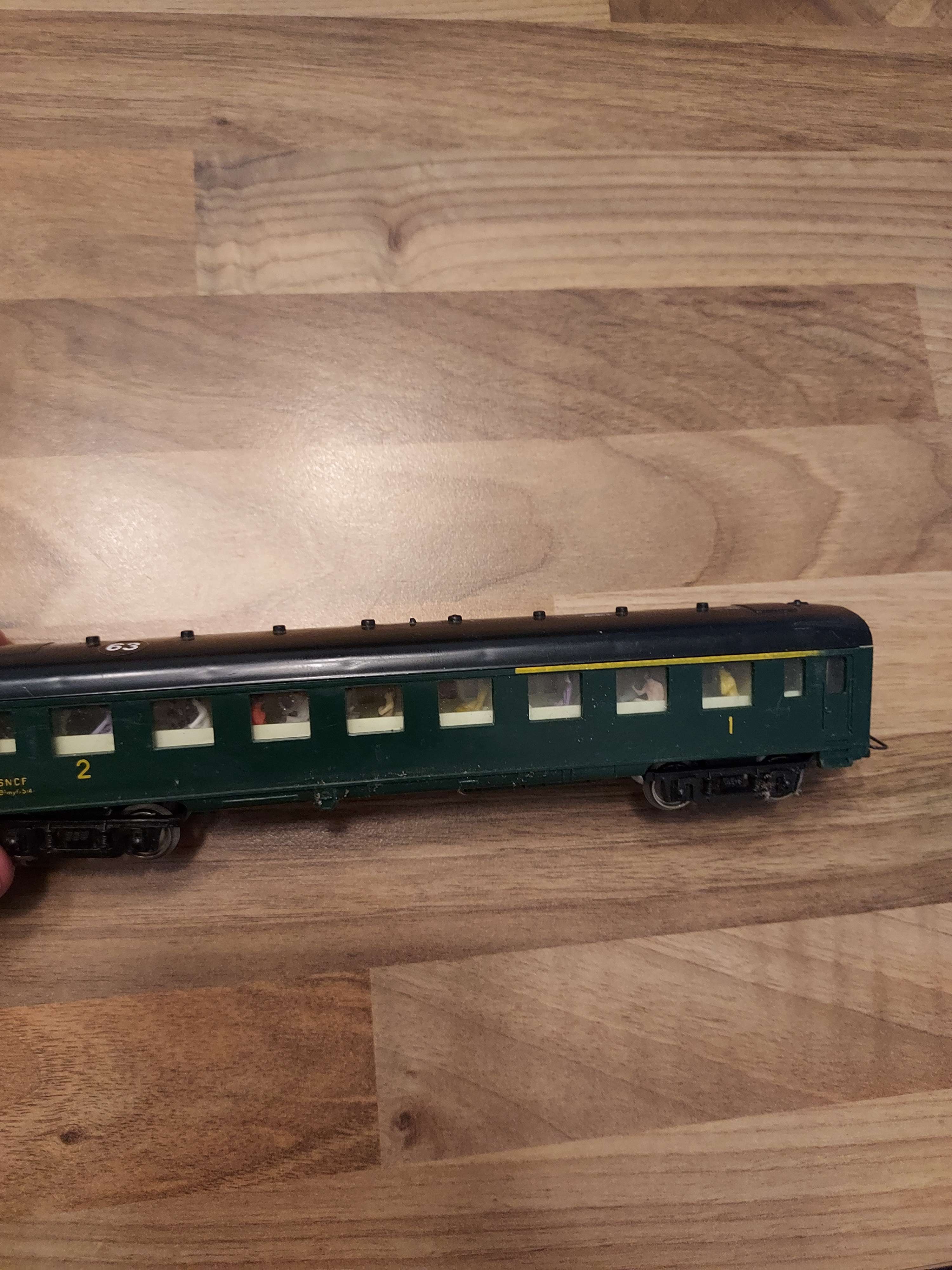 Jouef H0 5125 Wagon De Voyage 1./2. Cl avec &eacute;clairage et personnages ref 63
