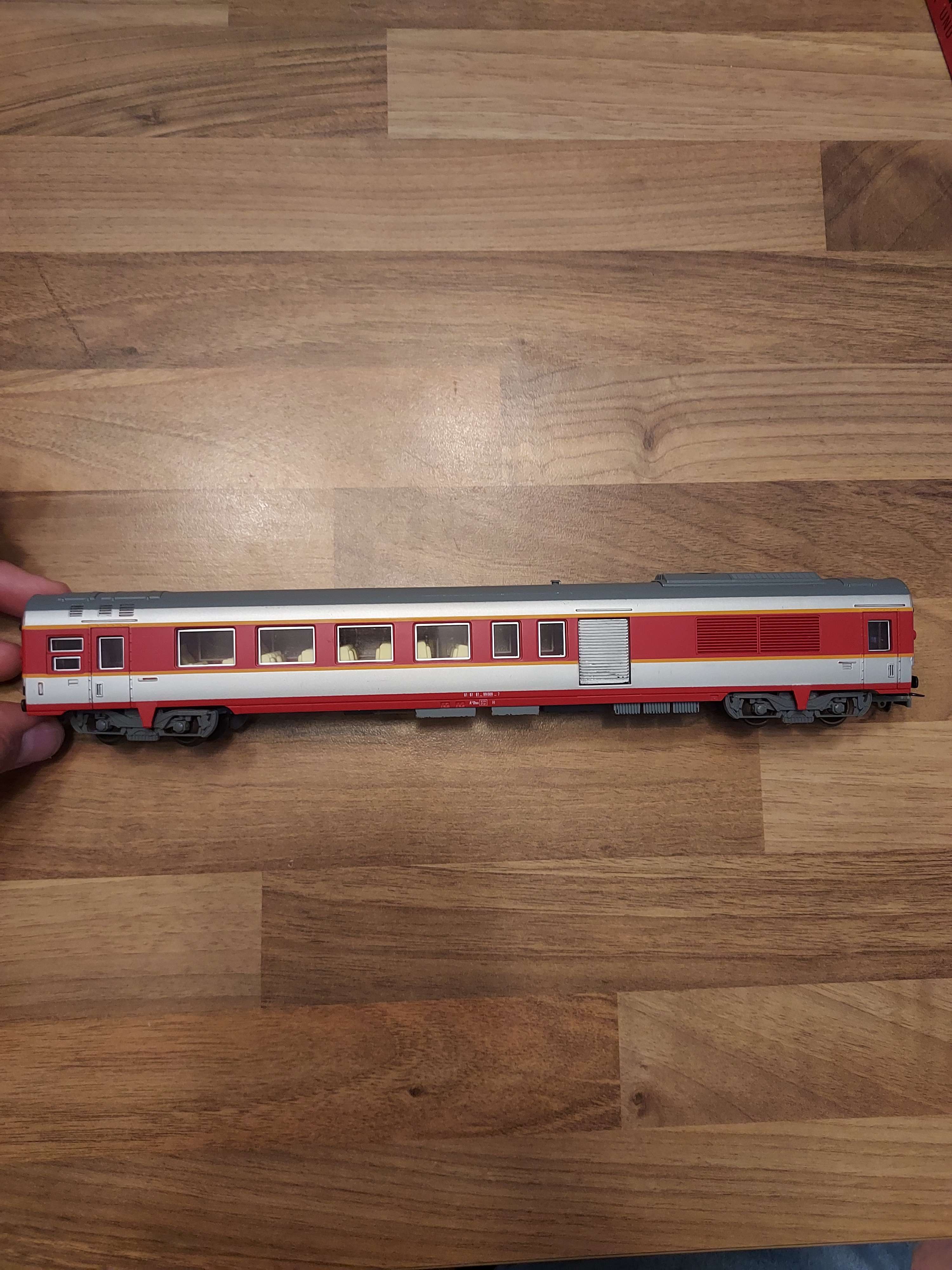 Jouef Wagon voyageur  grand confort 5343 am&eacute;nag&eacute;e tres bon &eacute;tat HO ref 73