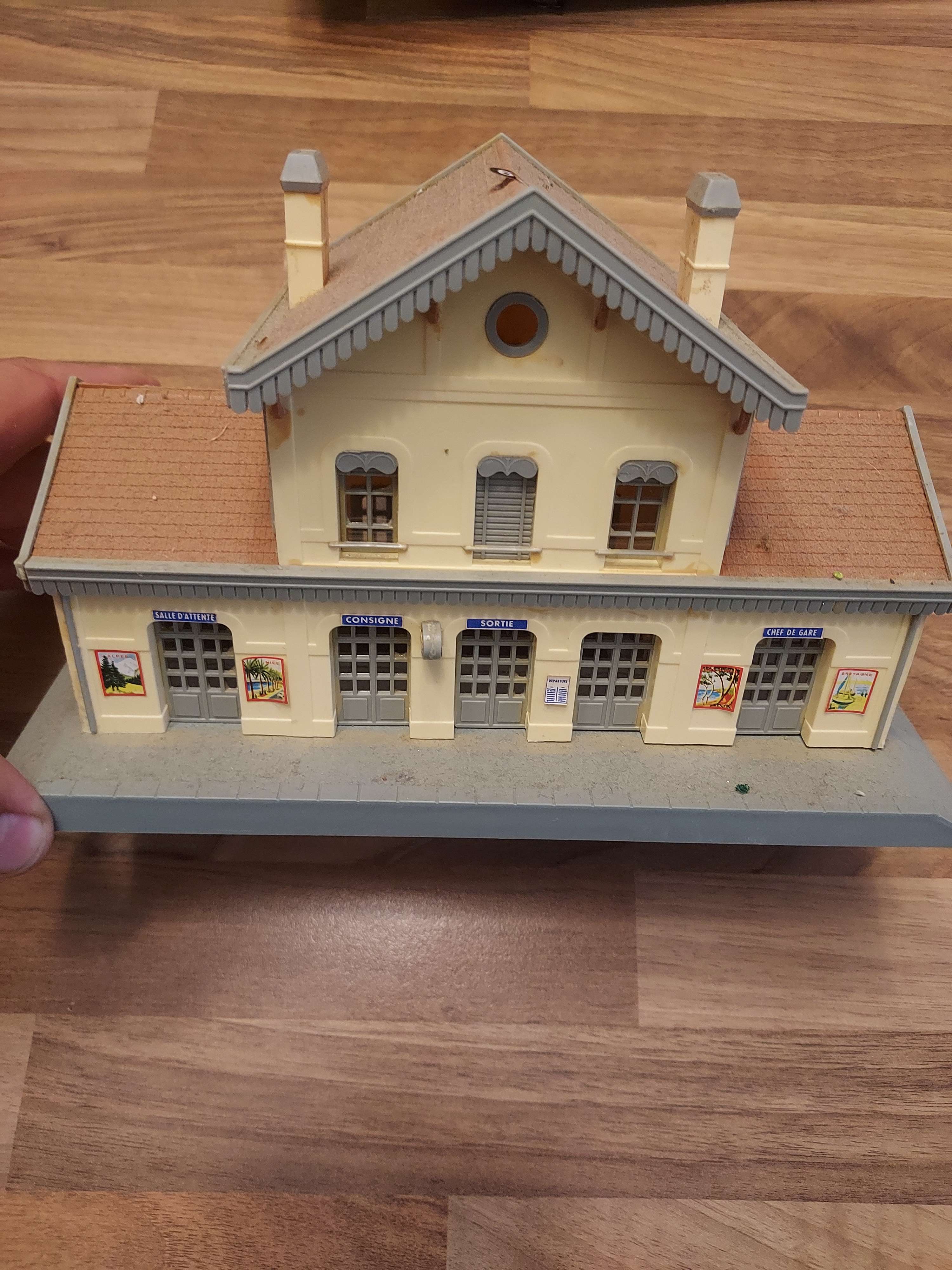 Jouef maquette gare HO ref 62 