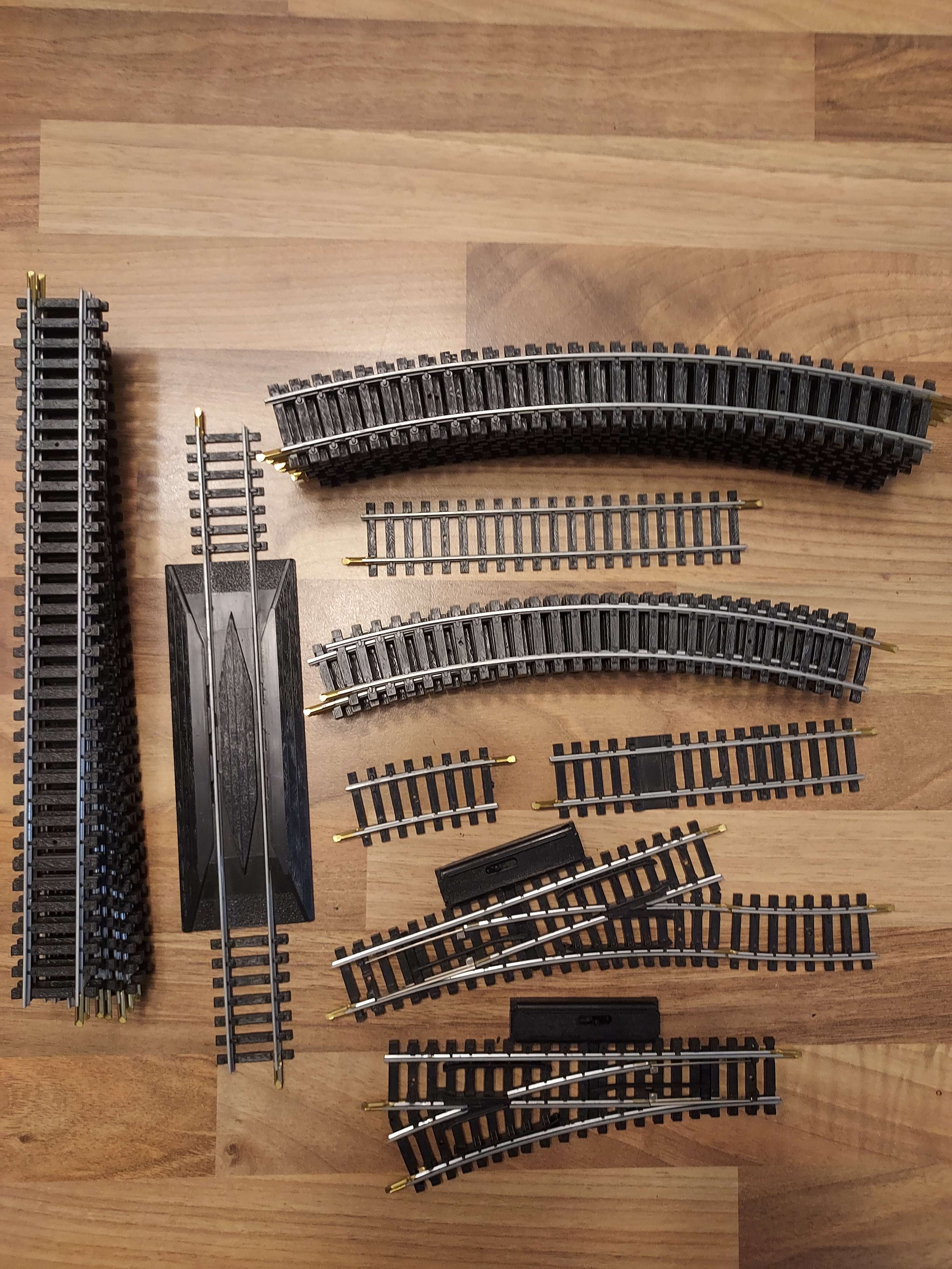 Jouef lot de 35  rails droits courbes aiguillages acier Ho 