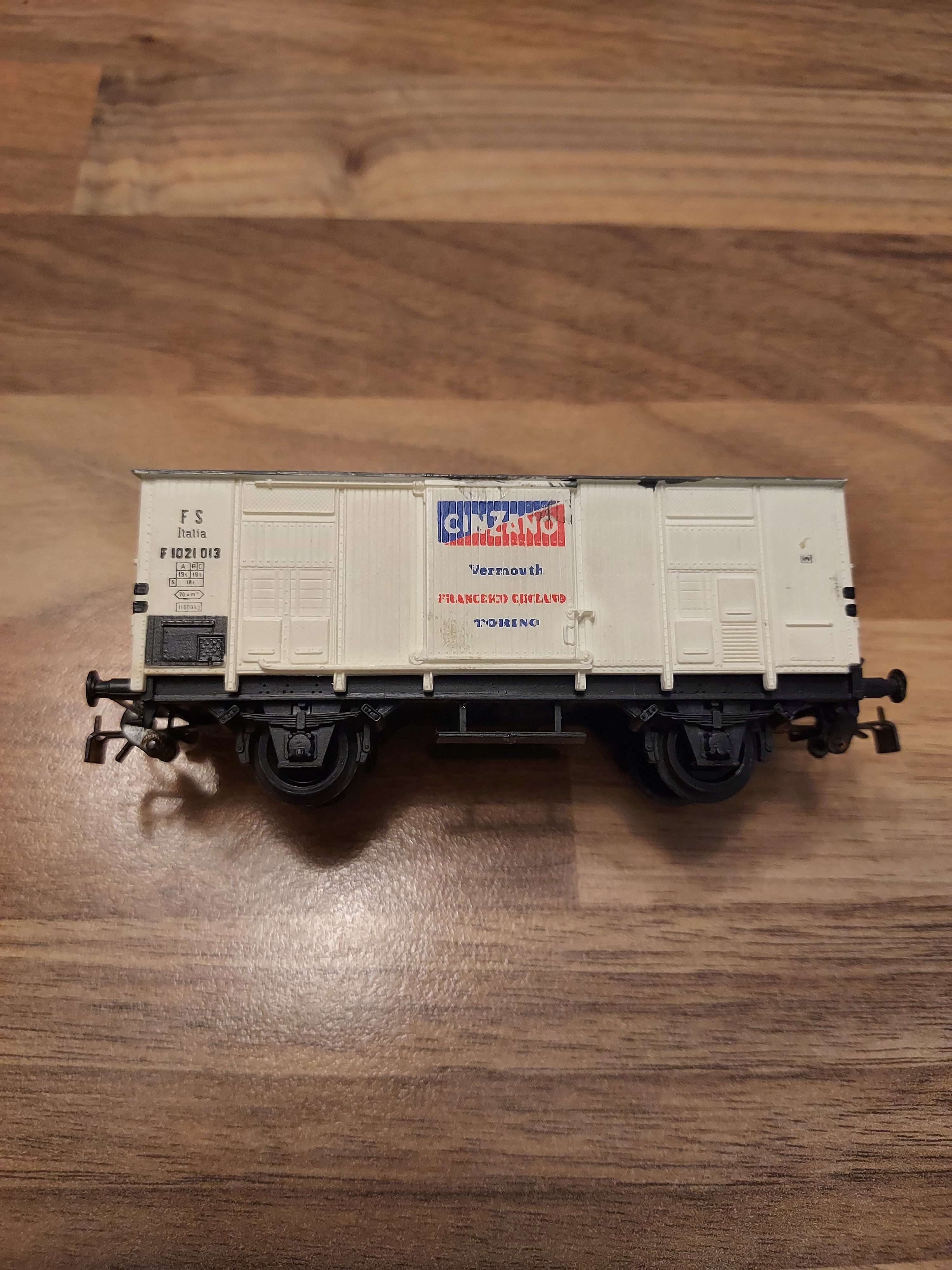 Piko wagon cinzano  HO ref 58