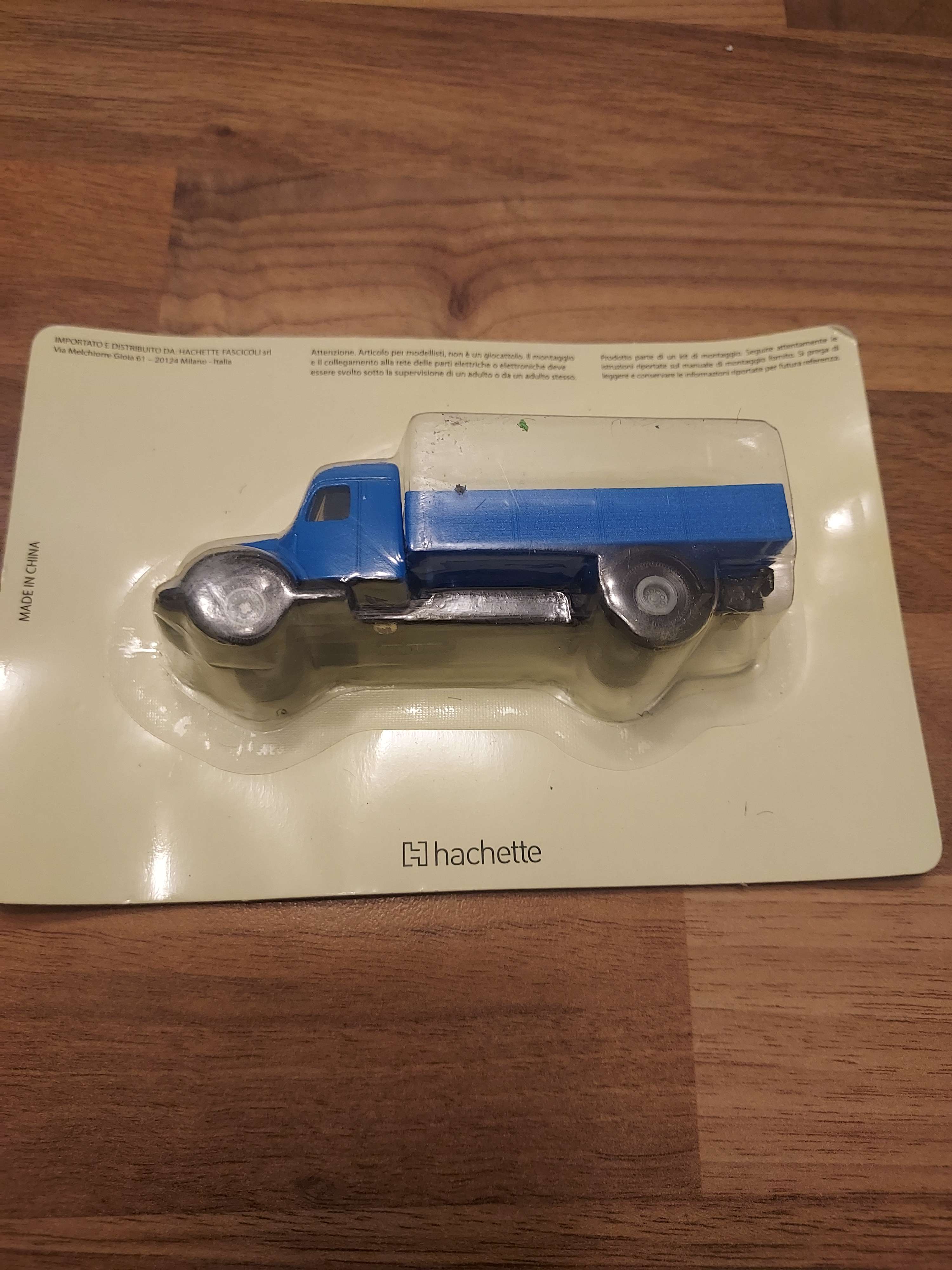 Camion benne HO neuf de la marque Hachette 