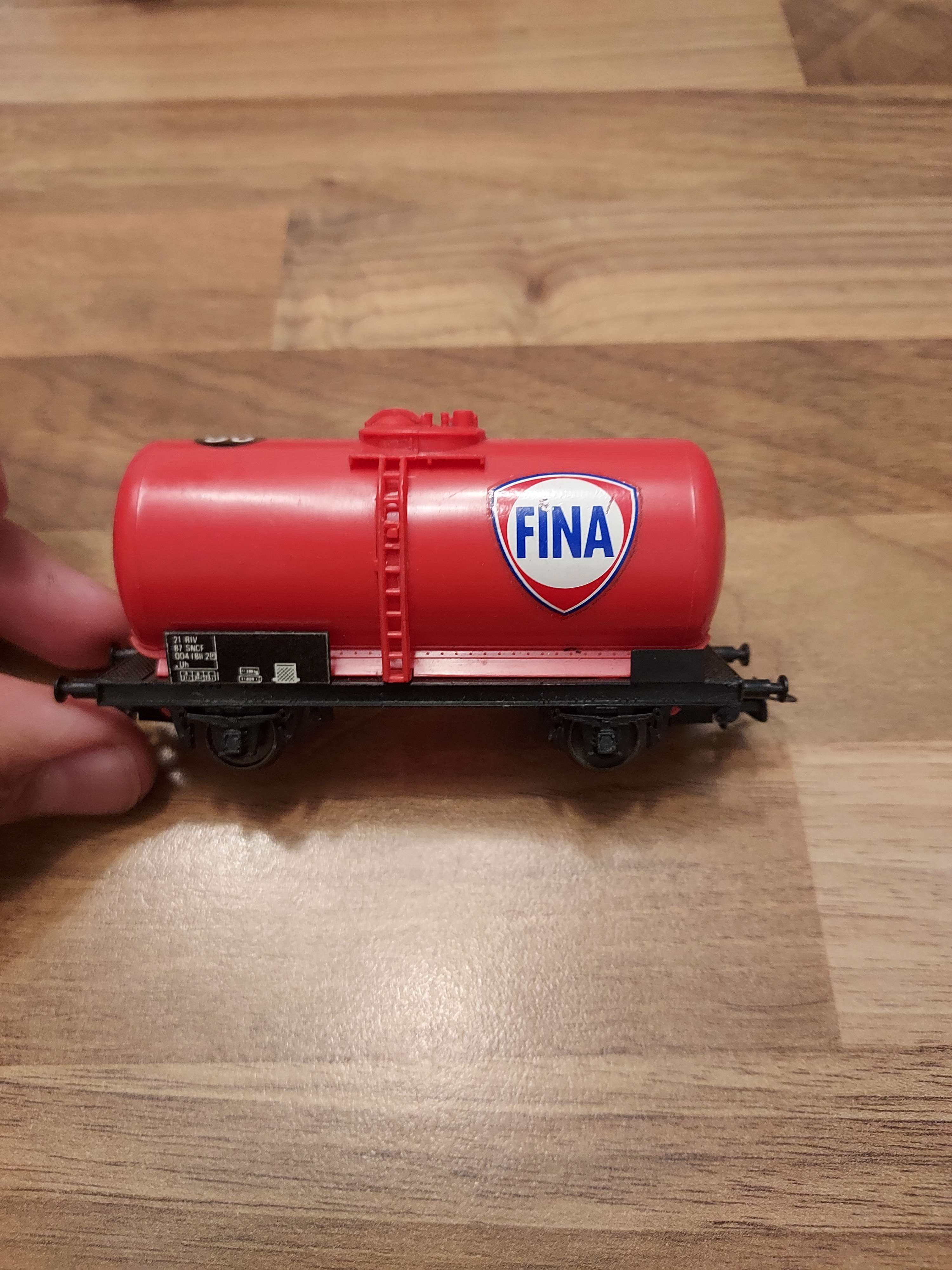 Jouef wagon citerne fina HO ref 90