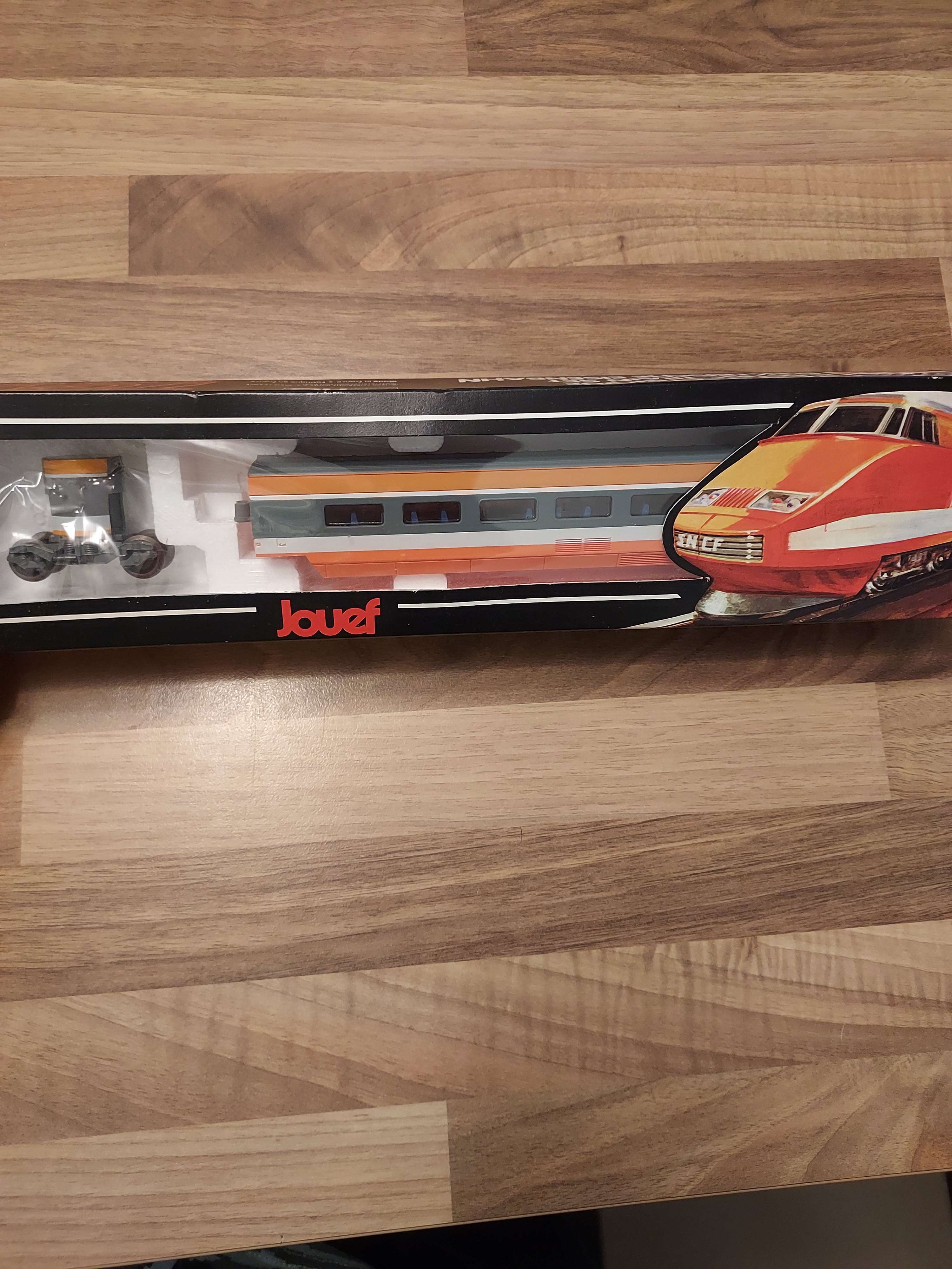 Jouef wagon interm&eacute;diaire 5473 de tgv sud est avec bogie et bo&icirc;te Ho ref 9 