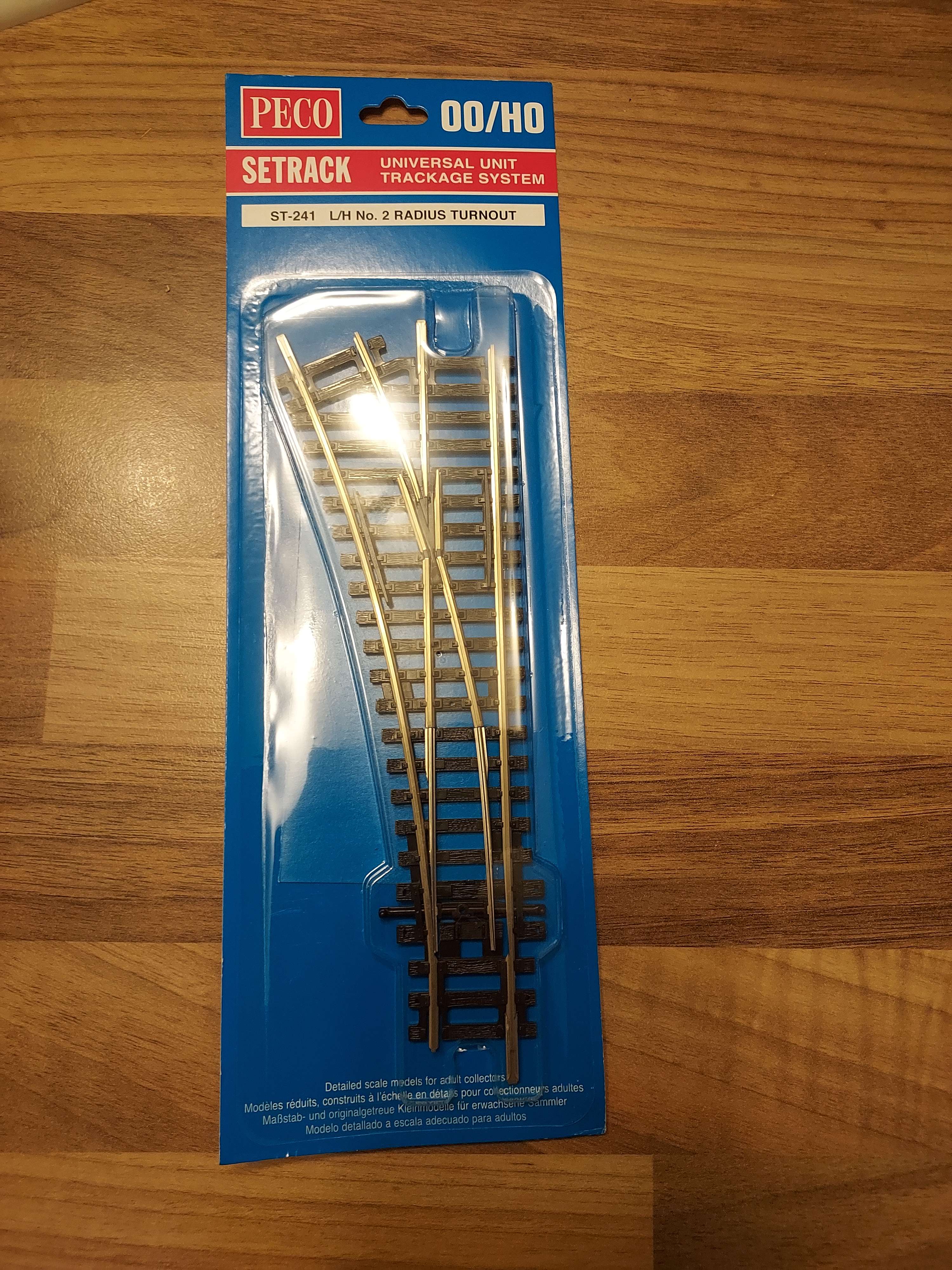 Peco aiguillage gauche HO ST - 241 