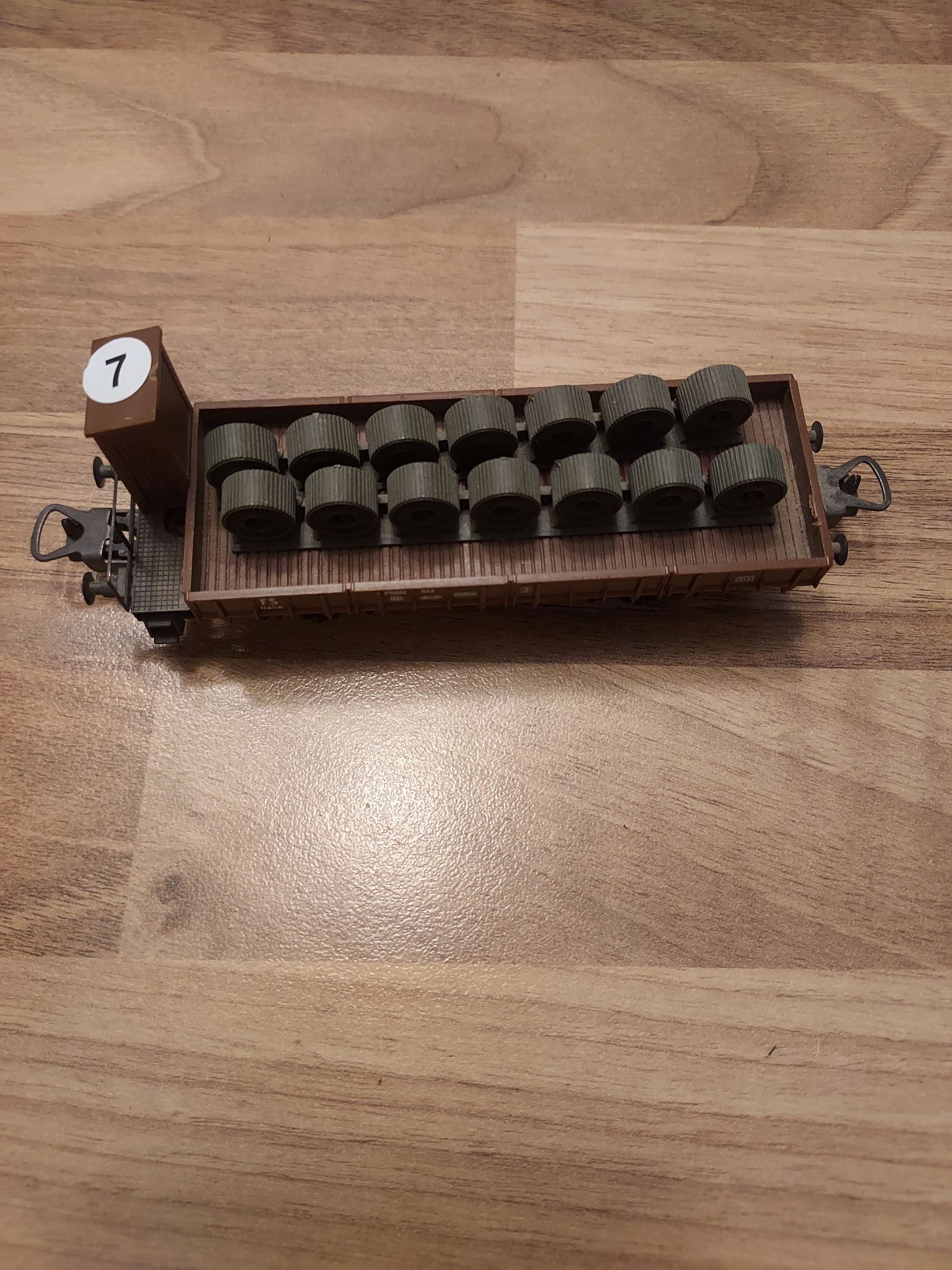 Lima wagon couvert &agrave; gu&eacute;rite  &agrave; l'&eacute;chelle HO ref 7